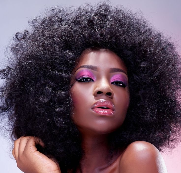 Pros and Cons of Curly Human Hair Wigs: Is It the Right Choice for You?