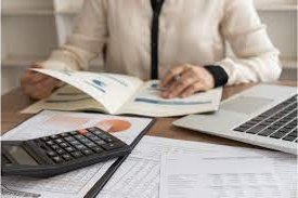 How do I switch to a new tax accountant in Manchester?